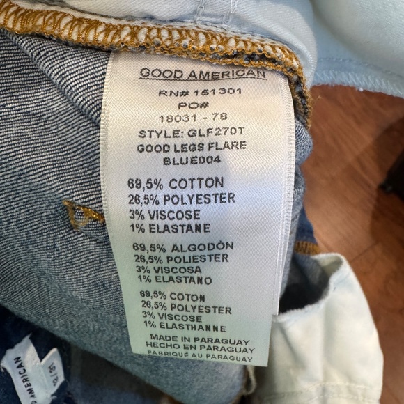 Good American Good Leg flare - Picture 3 of 3